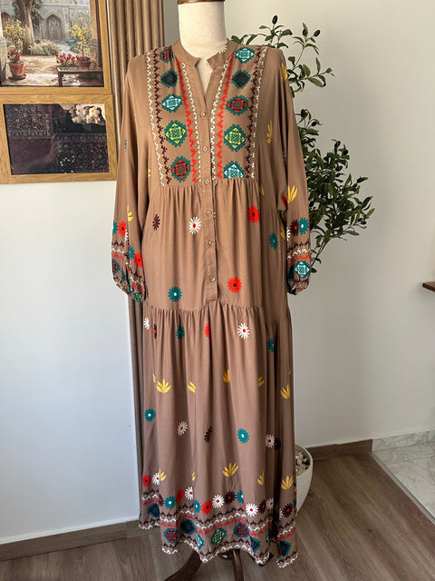 فستان عملي بني