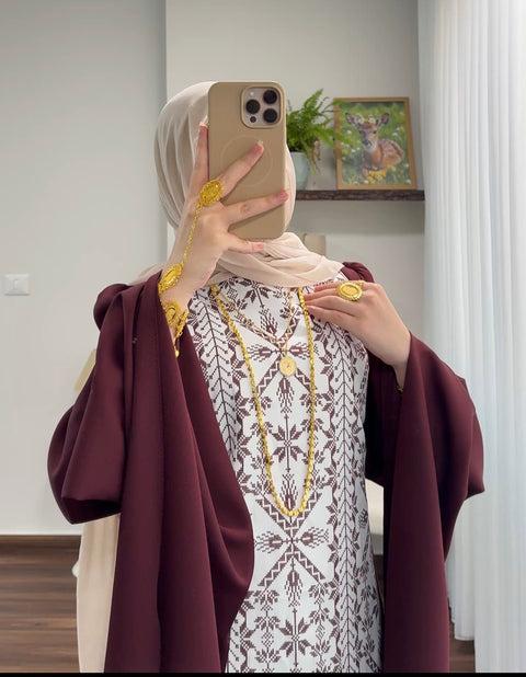 فستان أجنحة تطريز